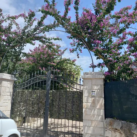 Trullichiru Hébergement de vacances *